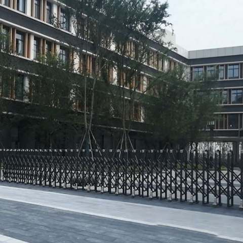 重慶學校防火門窗項目(圖1) 重慶福宏小學1.jpg