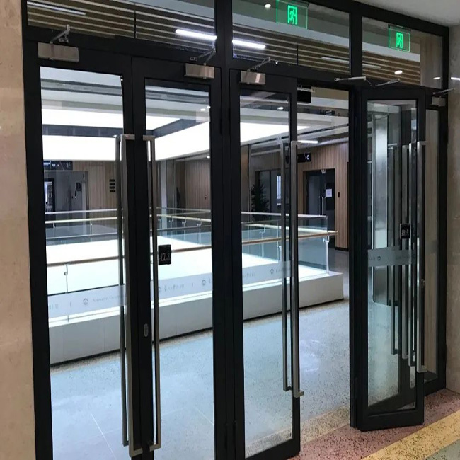 玻璃防火門廠家聯(lián)系方式(圖1) 玻璃防火門產(chǎn)品.jpg